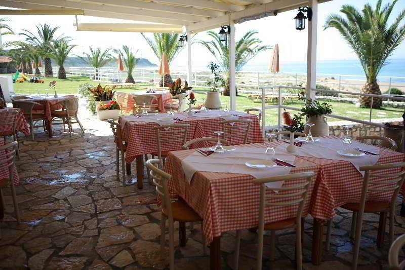 Marina Bay Hotel Ratzaklíon Екстериор снимка