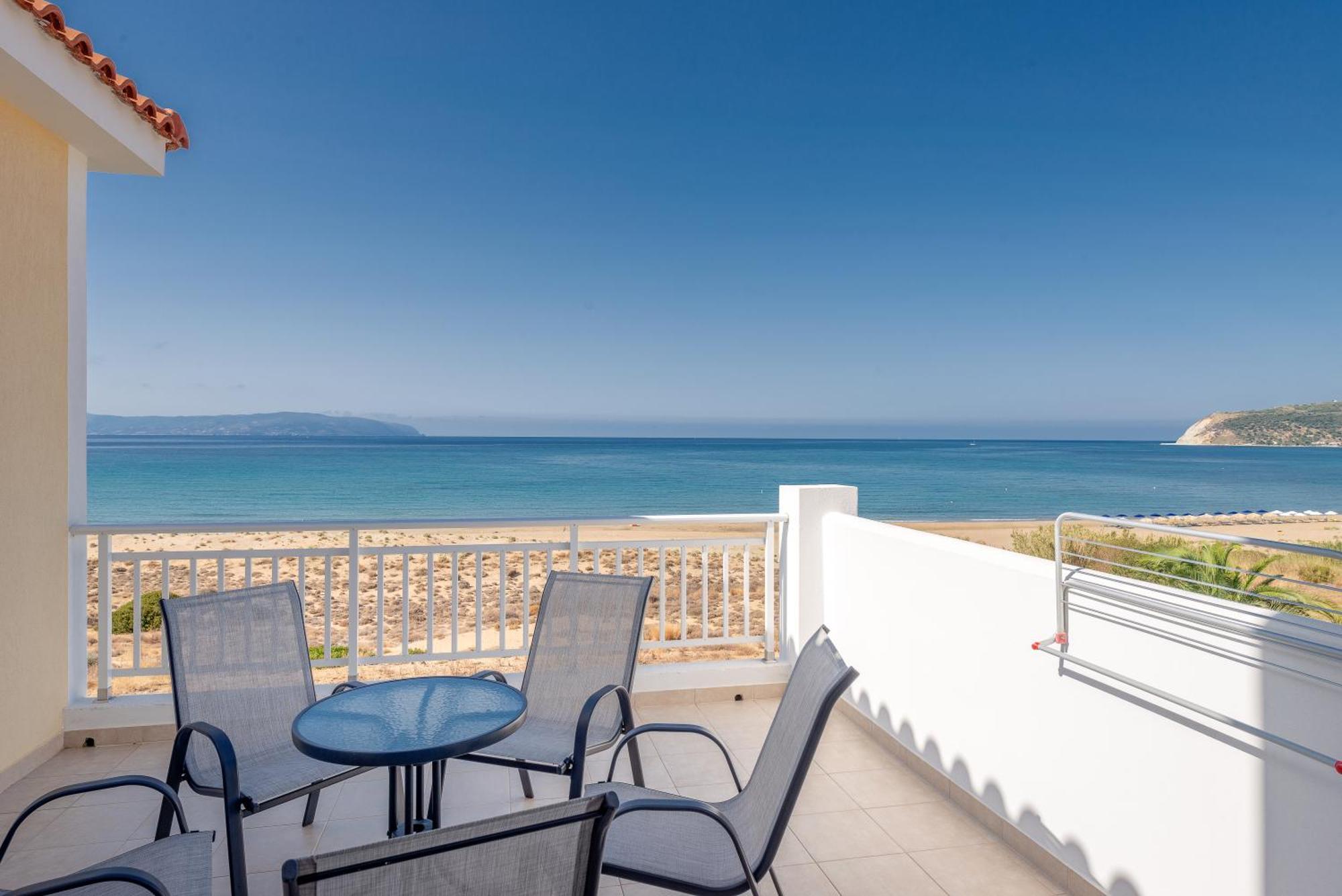 Marina Bay Hotel Ratzaklíon Екстериор снимка