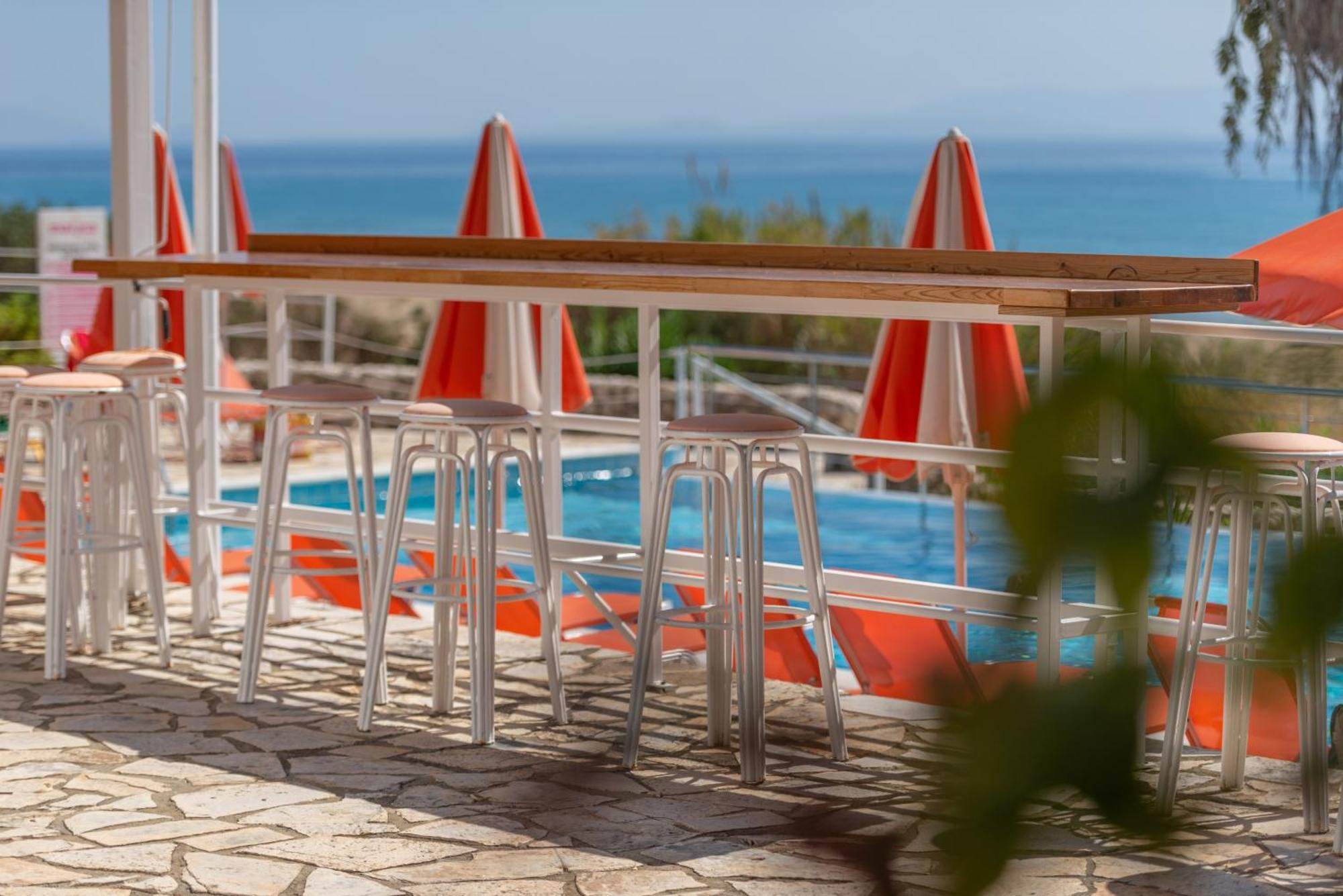 Marina Bay Hotel Ratzaklíon Екстериор снимка