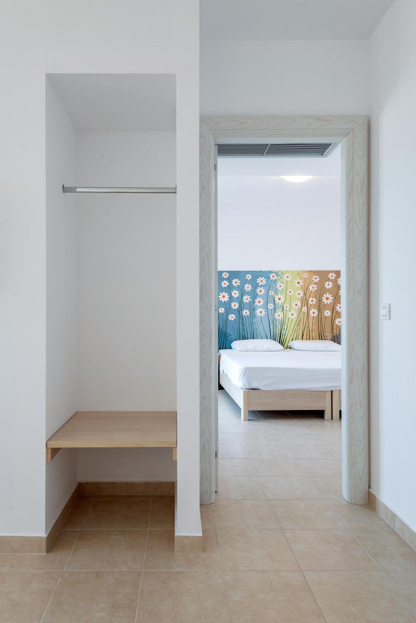 Marina Bay Hotel Ratzaklíon Екстериор снимка