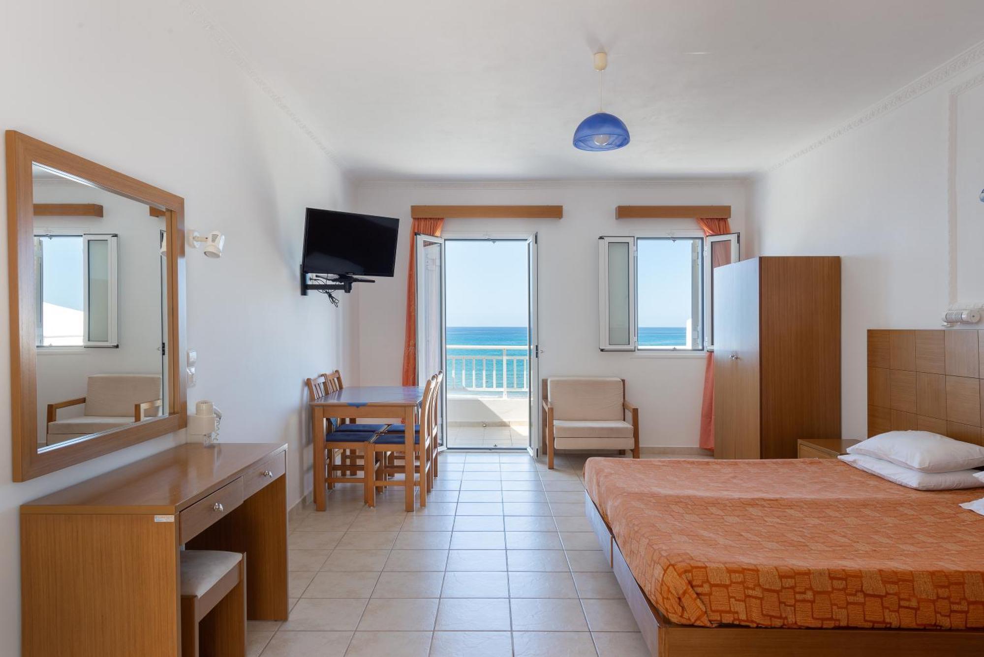 Marina Bay Hotel Ratzaklíon Екстериор снимка