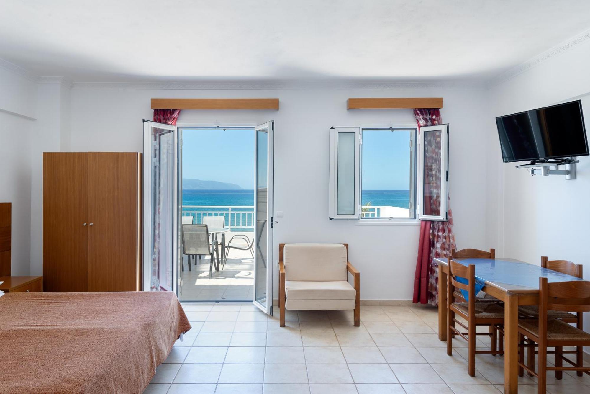 Marina Bay Hotel Ratzaklíon Екстериор снимка